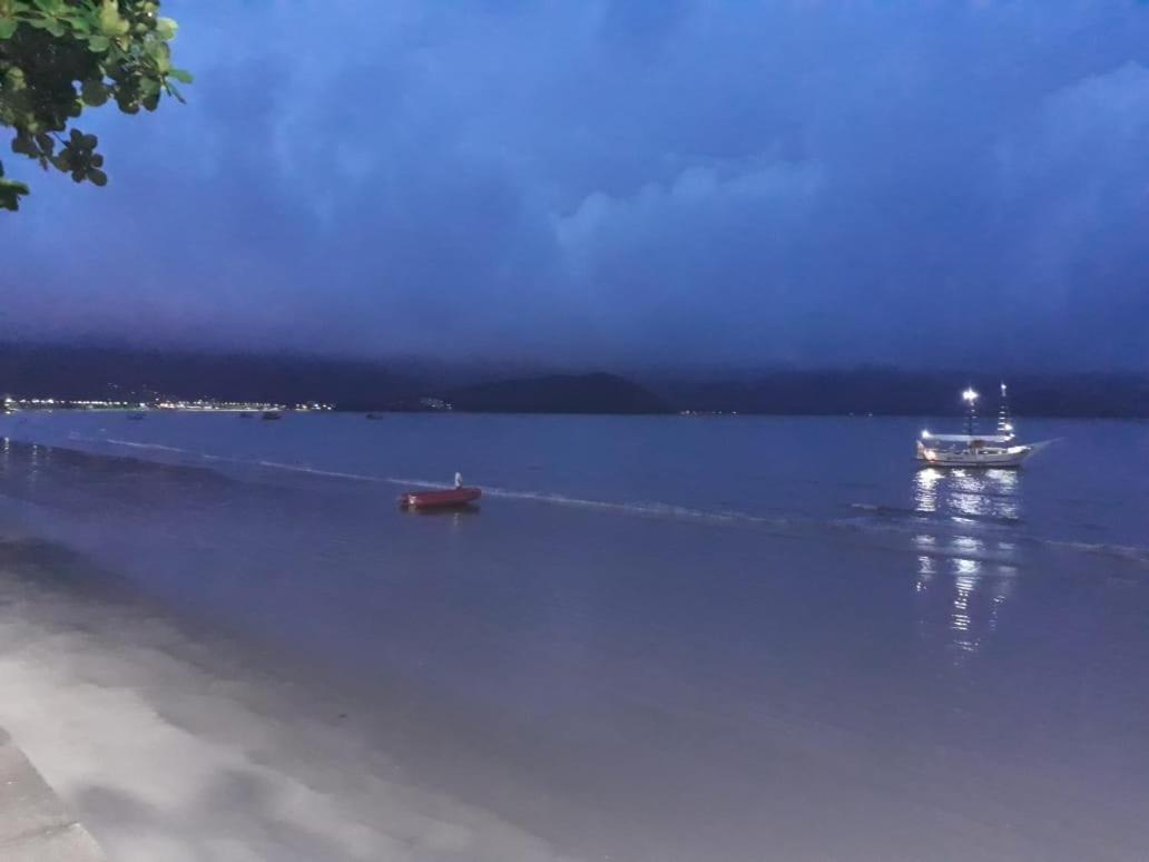 Wembley Beach Apto Duplo 703 E 702 อูบาตูบา ภายนอก รูปภาพ
